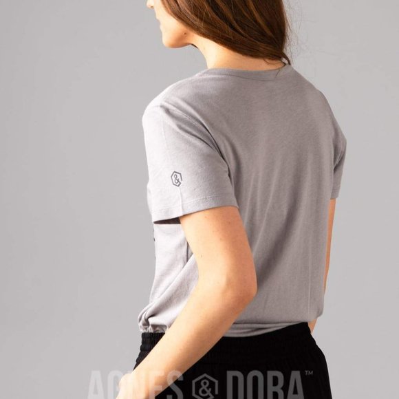 Agnes & Dora™ Graphic Tee Cement "Wearing joggers - Picture 3 of 5